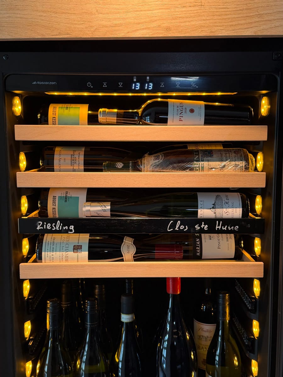 Ξύλινο ράφι vinoview κατάλληλο για μπουκάλια τύπου riesling για Συντηρητές Κρασιών xpr w88/120/180