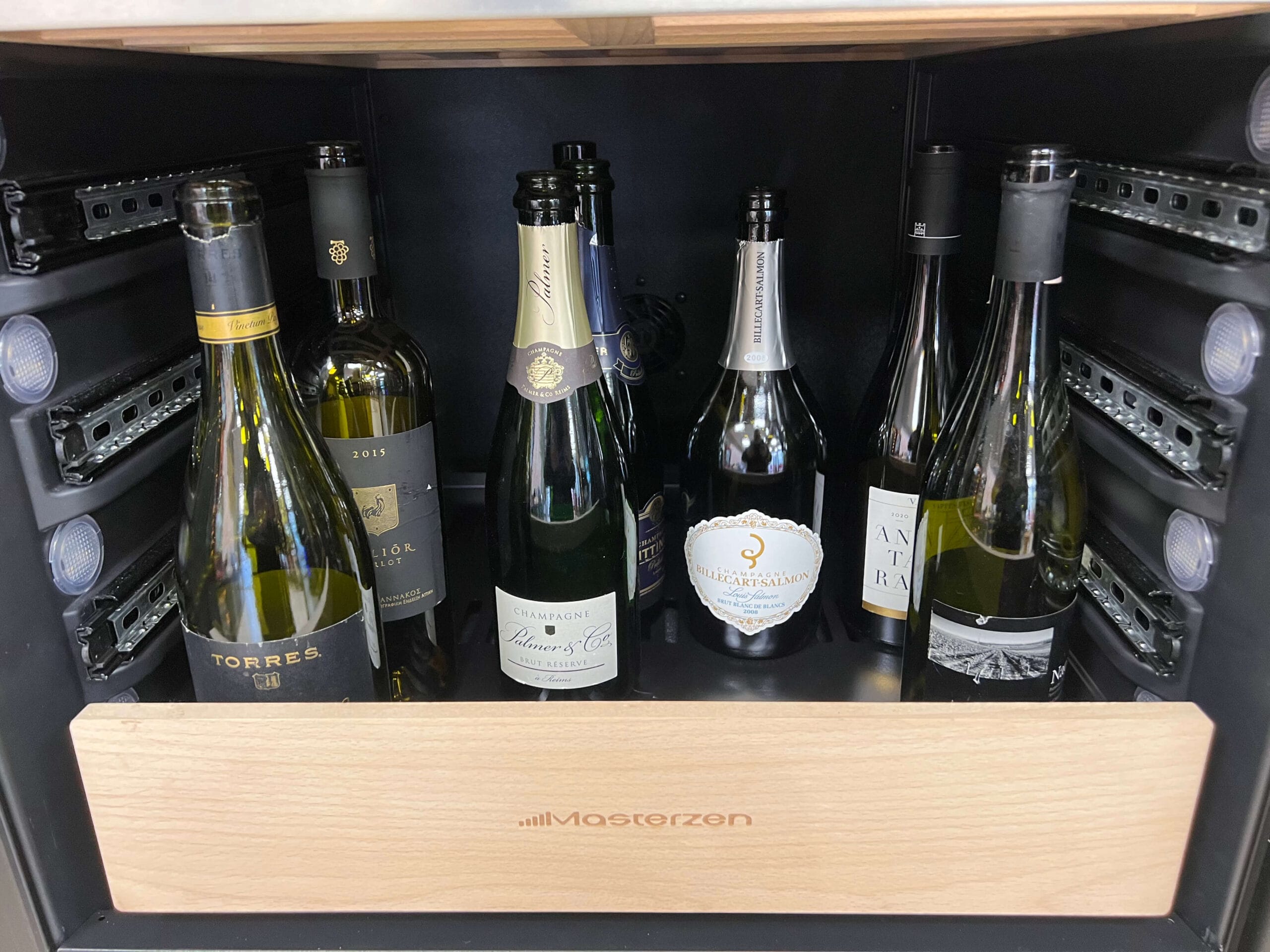 Ράφι μεταλλικό/ξύλο για θάλαμο 88/120/180 για όρθια τοποθέτηση