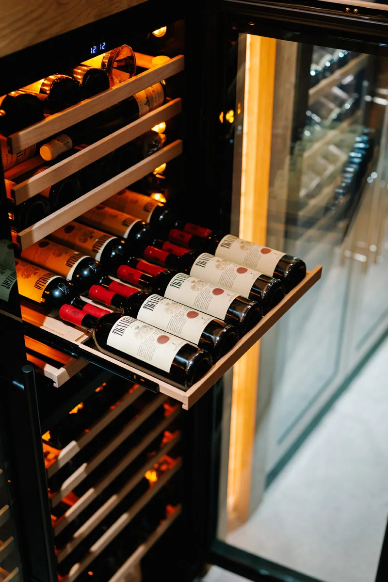 Ξύλινο ράφι για μπουκάλια τύπου Βουργουνδίας για Συντηρητές Κρασιών xpr w88/120/180